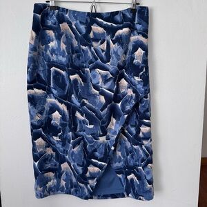 NWT Chico’s Surplice Midi skirt in Winter Lake pattern Size 1.5 or US 10